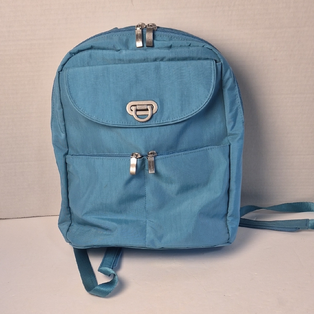 Baggallini- Coast flip lock day pack- beautiful turquois color